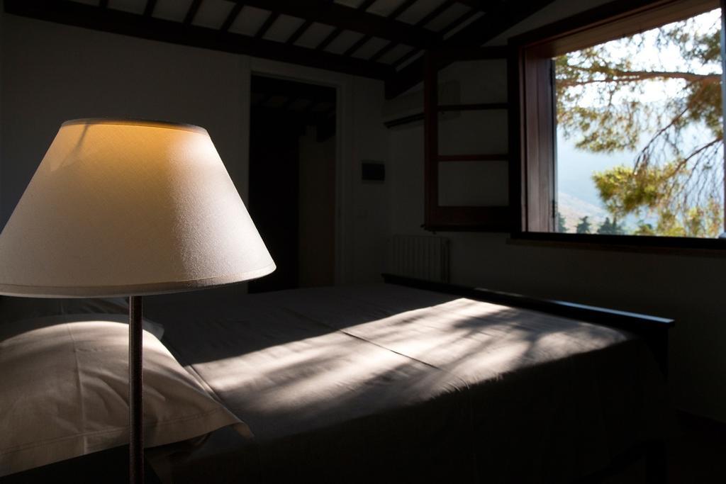Bed and Breakfast Poggio Di Mare Кастеллуццо Номер фото