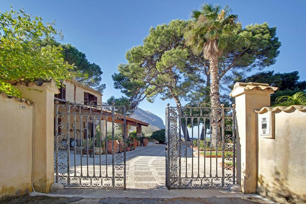Bed and Breakfast Poggio Di Mare Кастеллуццо Экстерьер фото